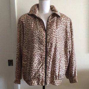 VINTAGE Leopard Print Zip Up Leopard Bomber Jacket Size S wears like a medium.